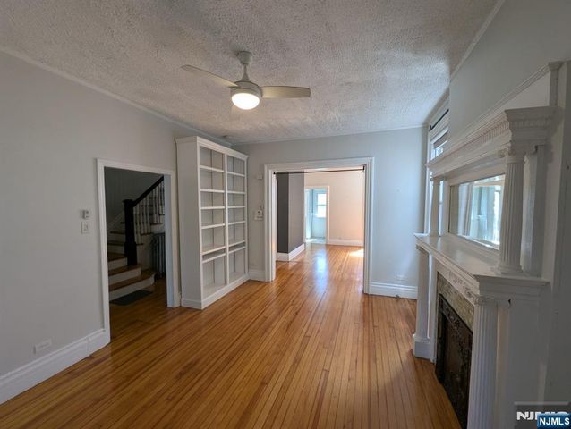 124 2nd Avenue 1, Newark, NJ 07104