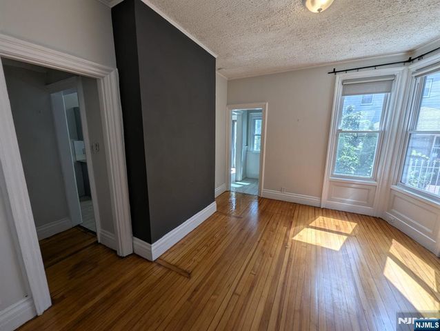 124 2nd Avenue 1, Newark, NJ 07104