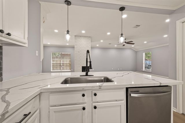 9610 Cabin Creek Drive, Houston, TX 77064