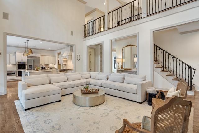 101 N GROVE PARK RD, Memphis, TN 38117