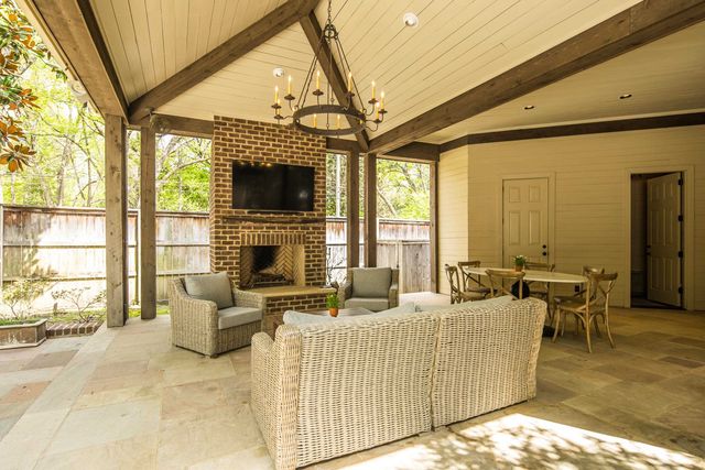 101 N GROVE PARK RD, Memphis, TN 38117