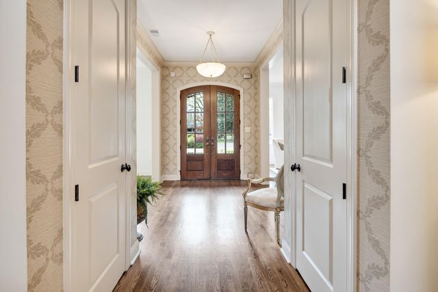 101 N GROVE PARK RD, Memphis, TN 38117