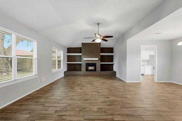 10011 Shell Rock Road, La Porte, TX 77571