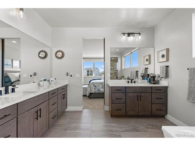 6519 Canyonpoint Rd, Castle Pines, CO 80108