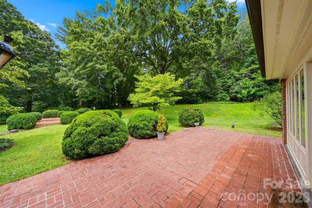 2373 Wilkesboro Boulevard, Lenoir, NC 28645