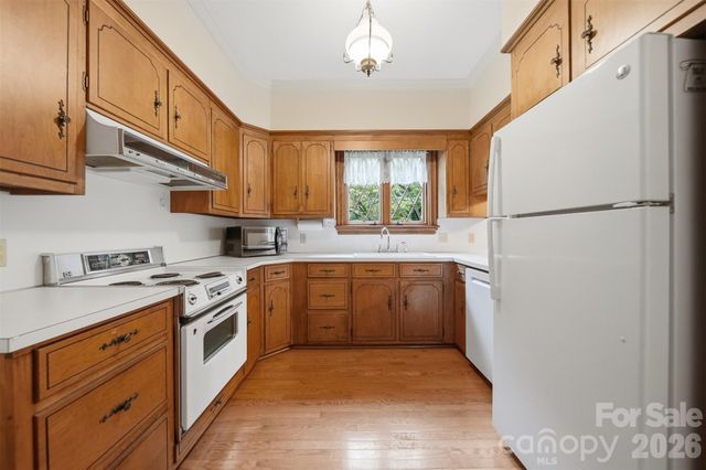 2373 Wilkesboro Boulevard, Lenoir, NC 28645