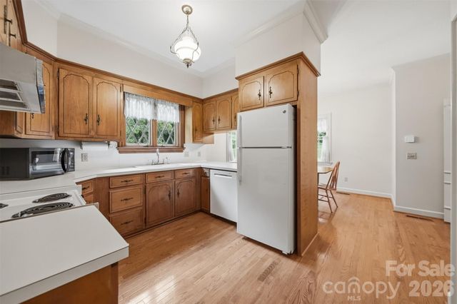 2373 Wilkesboro Boulevard, Lenoir, NC 28645