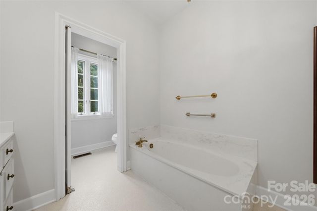 2373 Wilkesboro Boulevard, Lenoir, NC 28645