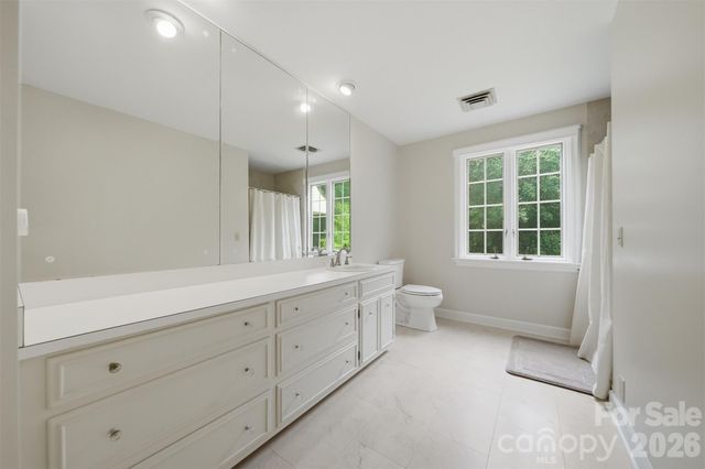 2373 Wilkesboro Boulevard, Lenoir, NC 28645