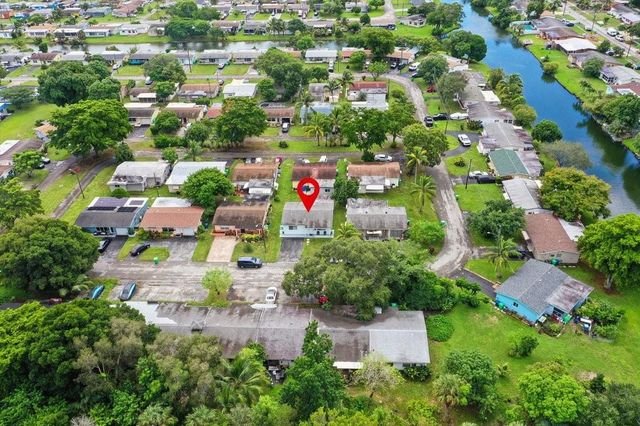 6888 NW 30th St, Sunrise, FL 33313