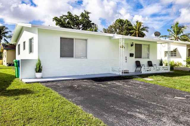 6888 NW 30th St, Sunrise, FL 33313