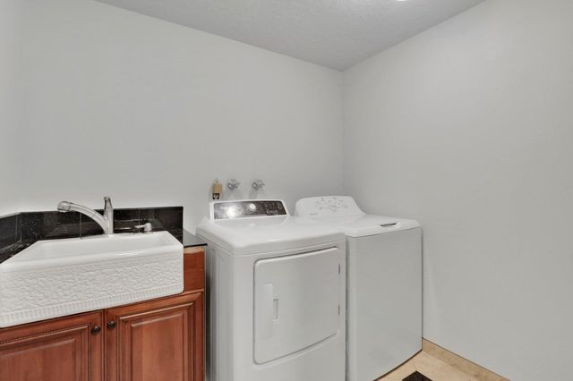 821 S Azalea Dr, Spokane, WA 99224