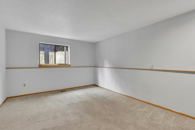 821 S Azalea Dr, Spokane, WA 99224