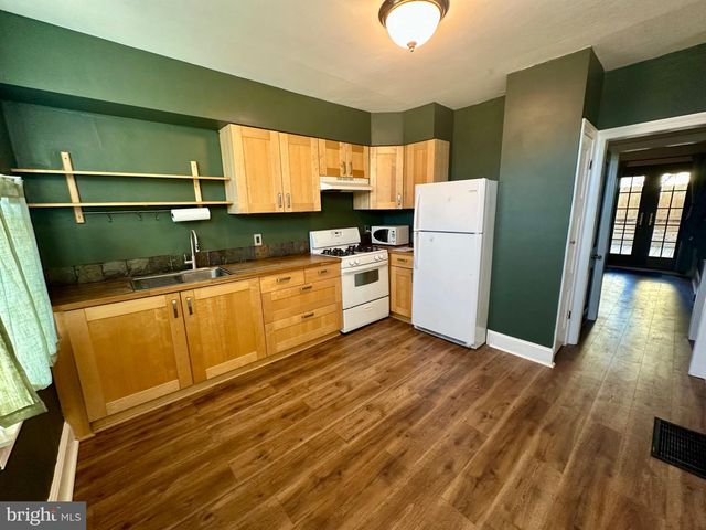 330 N SLOAN ST, Philadelphia, PA 19104