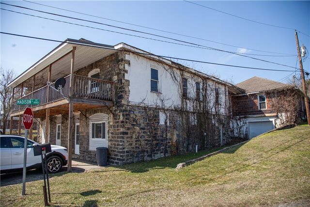 107 Madison St, Jefferson Twp, PA 15442