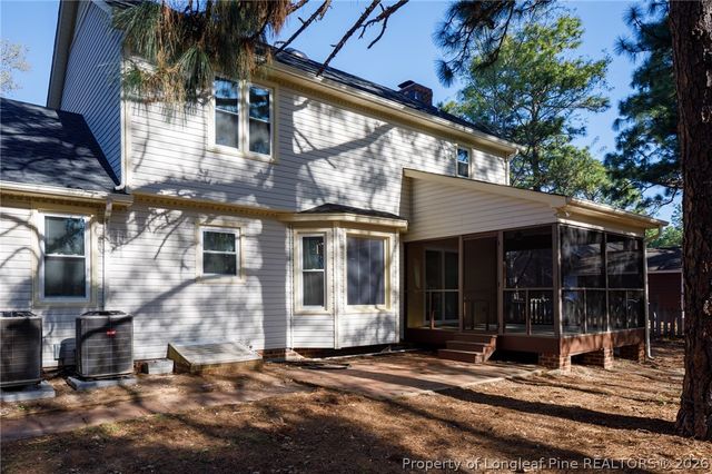 312 Edinboro Drive, Southern Pines, NC 28387