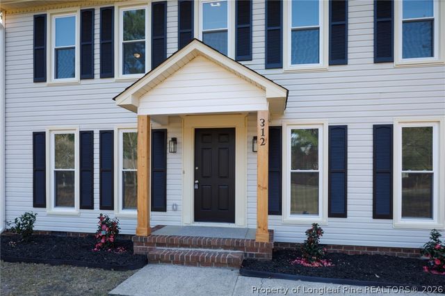 312 Edinboro Drive, Southern Pines, NC 28387