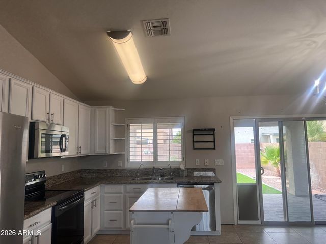 16624 W Saguaro Lane, Surprise, AZ 85388