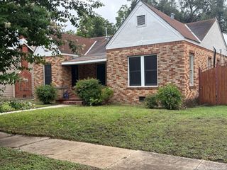 1626 McKinley, San Antonio, TX 78210