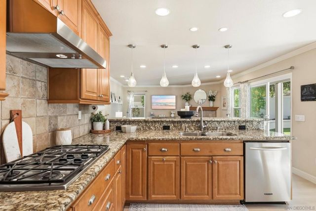 7746 Goldfish, San Diego, CA 92129