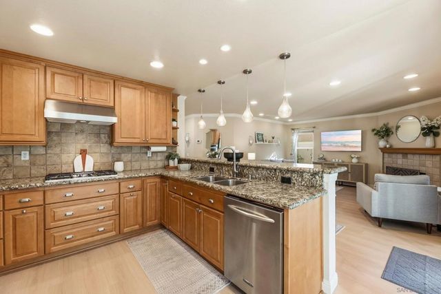 7746 Goldfish, San Diego, CA 92129