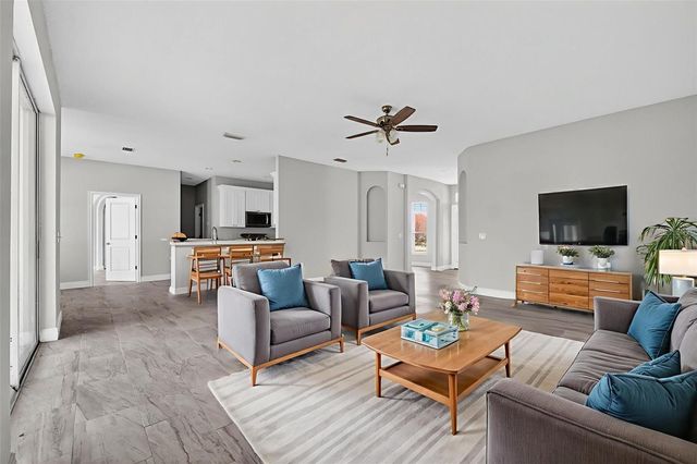 183 LAKE THOMAS, Winter Haven, FL 33880