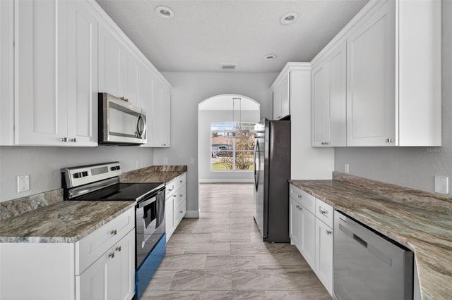 183 LAKE THOMAS, Winter Haven, FL 33880