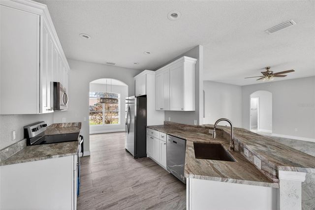 183 LAKE THOMAS, Winter Haven, FL 33880