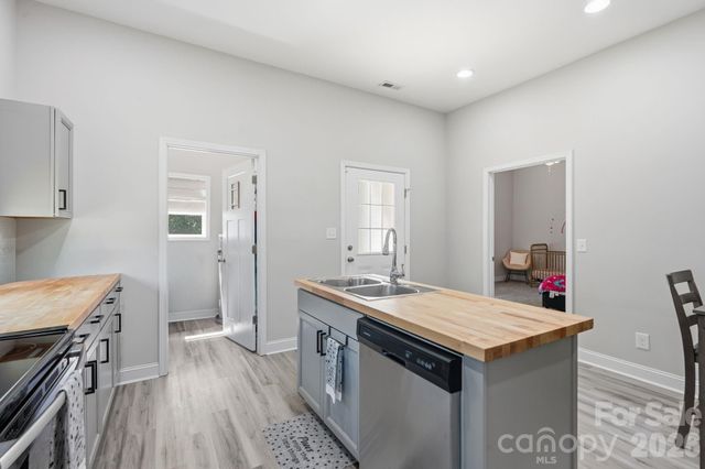 87 Arcadia Street, Rock Hill, SC 29730
