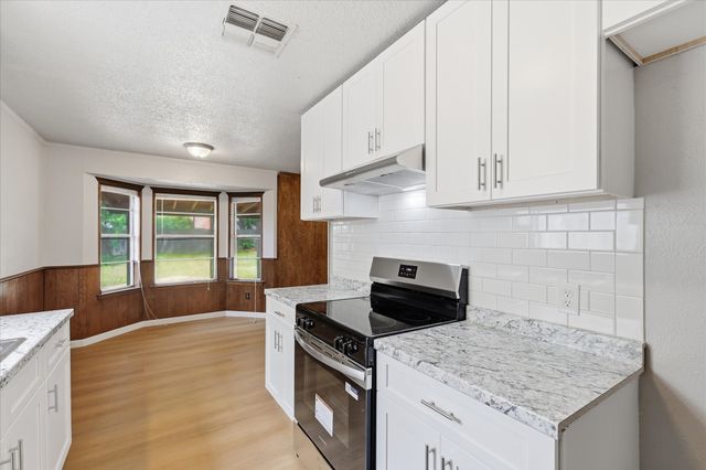 3046 Gene Lane, Haltom City, TX 76117