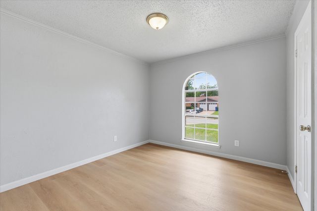 3046 Gene Lane, Haltom City, TX 76117
