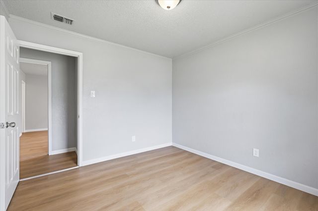 3046 Gene Lane, Haltom City, TX 76117
