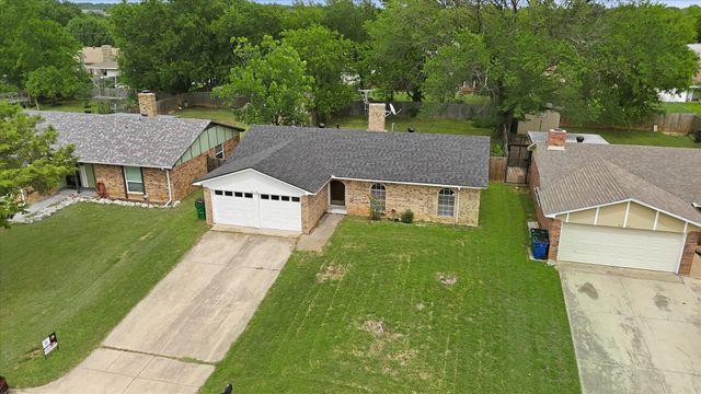3046 Gene Lane, Haltom City, TX 76117