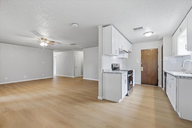 3046 Gene Lane, Haltom City, TX 76117