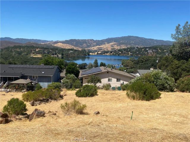 17211 Meadow View, Hidden Valley Lake, CA 95467