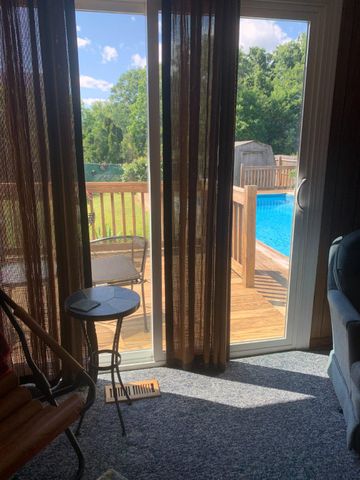 33 STRATFORD AVENUE, Ewing, NJ 08618