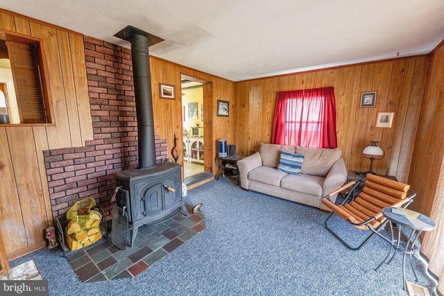 33 STRATFORD AVENUE, Ewing, NJ 08618