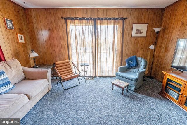 33 STRATFORD AVENUE, Ewing, NJ 08618