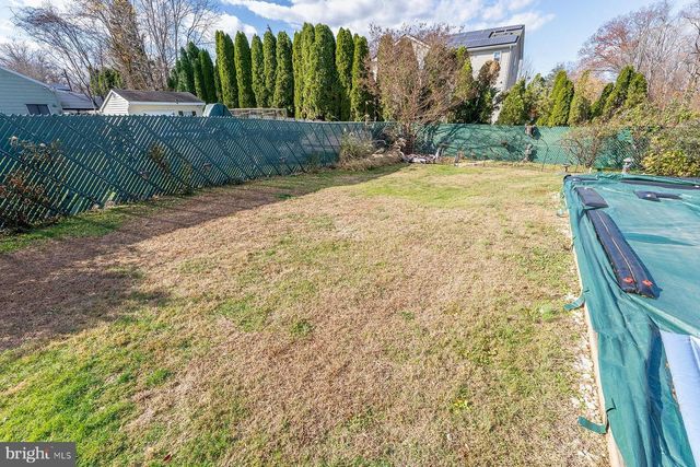 33 STRATFORD AVENUE, Ewing, NJ 08618