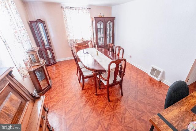 33 STRATFORD AVENUE, Ewing, NJ 08618