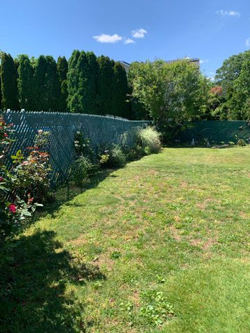 33 STRATFORD AVENUE, Ewing, NJ 08618
