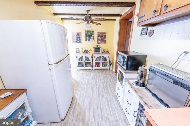 33 STRATFORD AVENUE, Ewing, NJ 08618