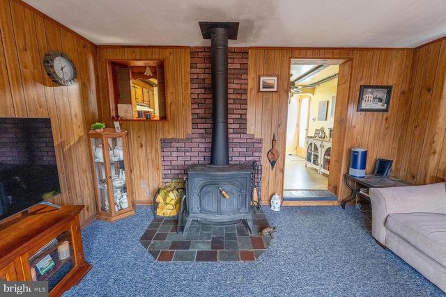 33 STRATFORD AVENUE, Ewing, NJ 08618