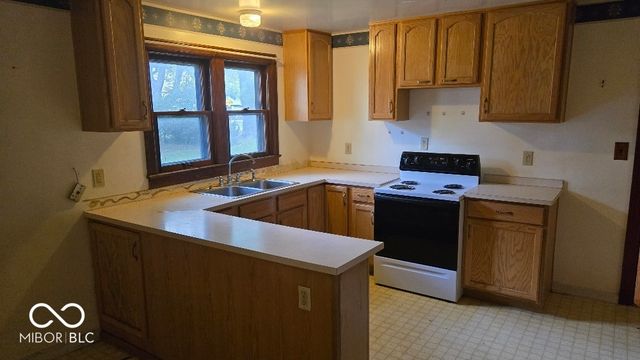 7112 Dobson Street, Indianapolis, IN 46268