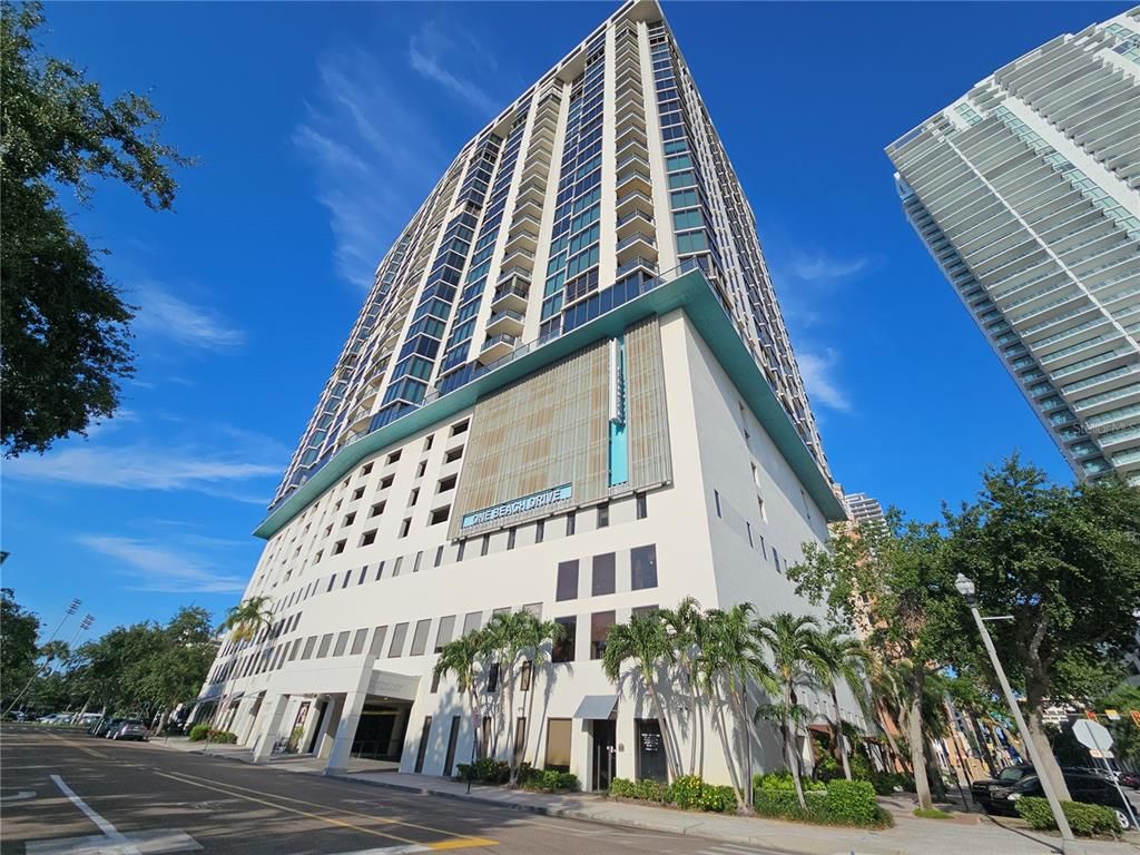 1 BEACH DRIVE SE 911, St Petersburg, FL 33701