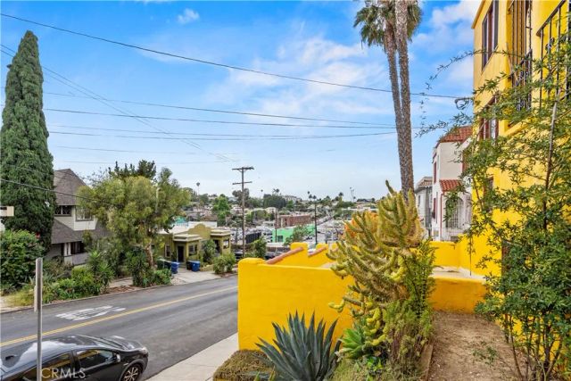 1919 Scott Avenue, Los Angeles, CA 90026