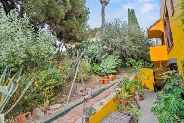 1919 Scott Avenue, Los Angeles, CA 90026