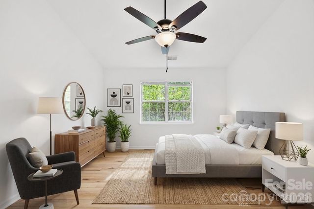 8413 Woodford Bridge Drive, Charlotte, NC 28216