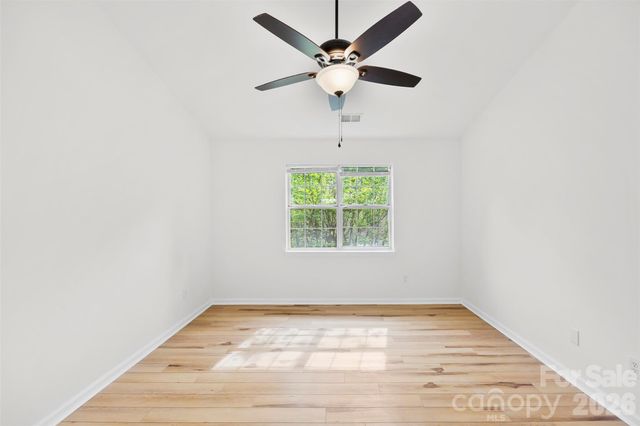 8413 Woodford Bridge Drive, Charlotte, NC 28216