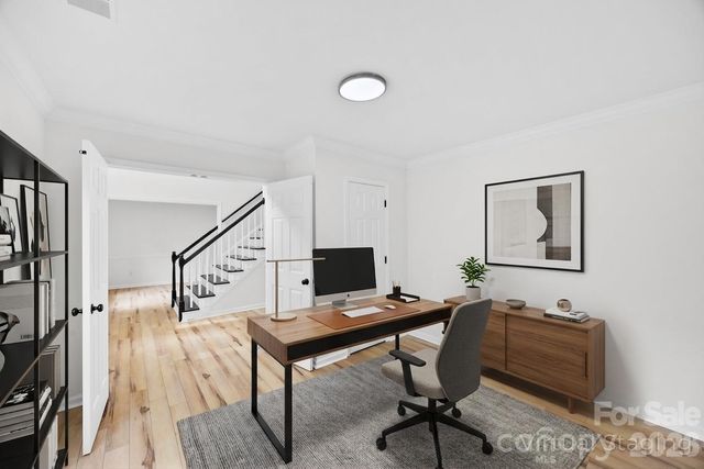 8413 Woodford Bridge Drive, Charlotte, NC 28216